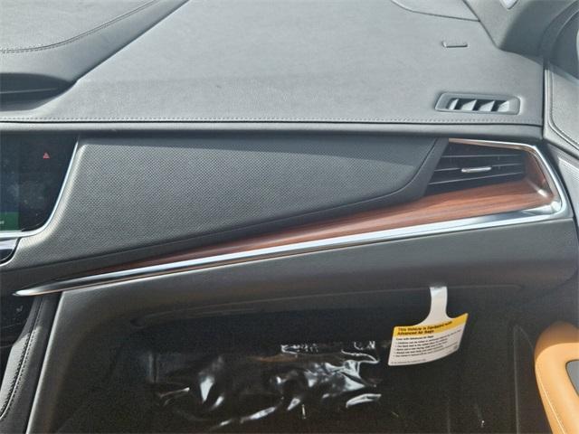 new 2025 Cadillac XT5 car, priced at $51,870