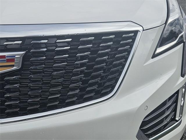 new 2025 Cadillac XT5 car, priced at $51,870