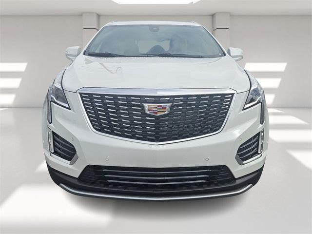 new 2025 Cadillac XT5 car, priced at $51,870