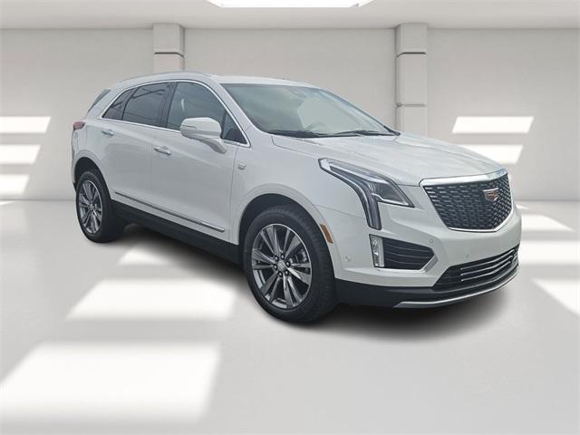 new 2025 Cadillac XT5 car, priced at $51,870