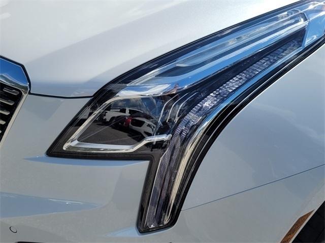 new 2025 Cadillac XT5 car, priced at $41,546