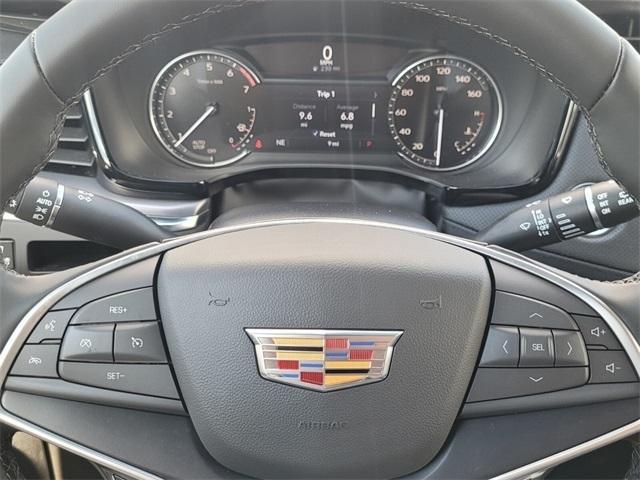 new 2025 Cadillac XT5 car, priced at $41,546