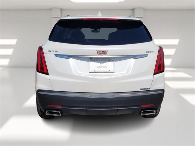 new 2025 Cadillac XT5 car, priced at $41,546