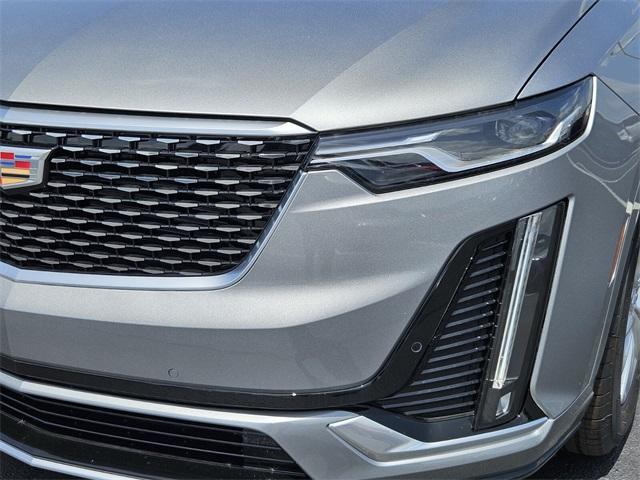 new 2025 Cadillac XT6 car, priced at $48,690