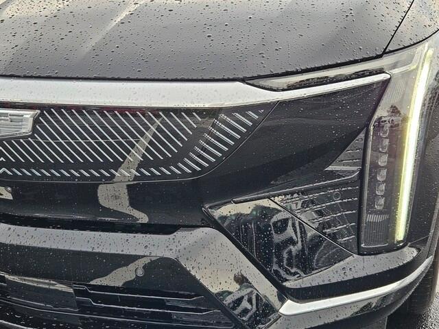 new 2025 Cadillac OPTIQ car, priced at $52,390