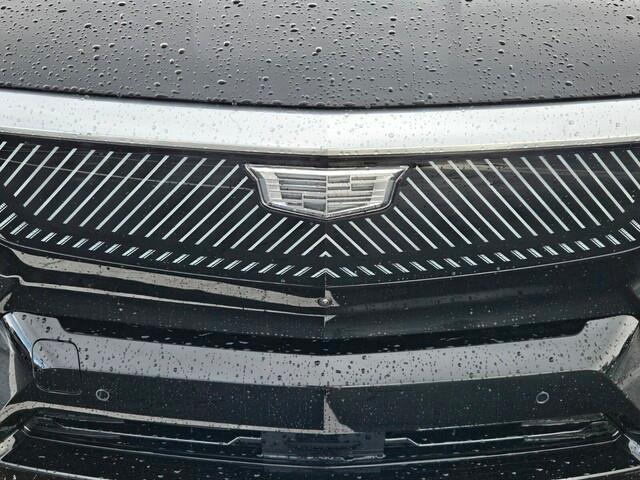 new 2025 Cadillac OPTIQ car, priced at $52,390