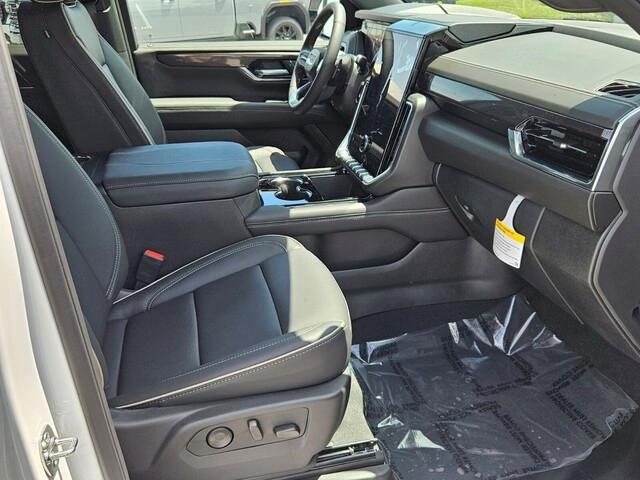 new 2025 GMC Yukon car, priced at $72,694