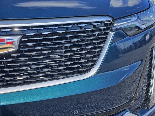 new 2025 Cadillac XT6 car, priced at $71,814