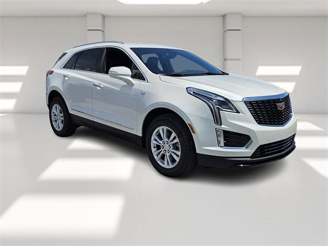 new 2025 Cadillac XT5 car, priced at $48,015