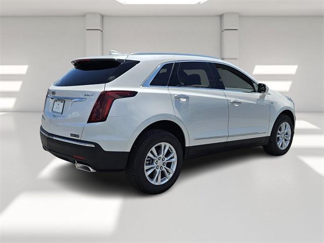 new 2025 Cadillac XT5 car, priced at $48,015