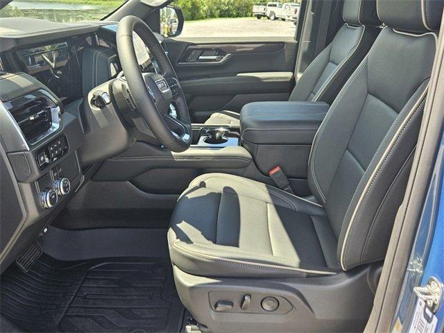new 2025 GMC Yukon XL car, priced at $78,134
