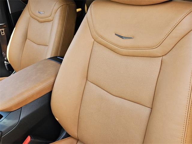 new 2025 Cadillac XT5 car, priced at $56,765