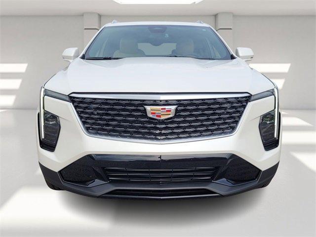 new 2025 Cadillac XT4 car, priced at $45,015