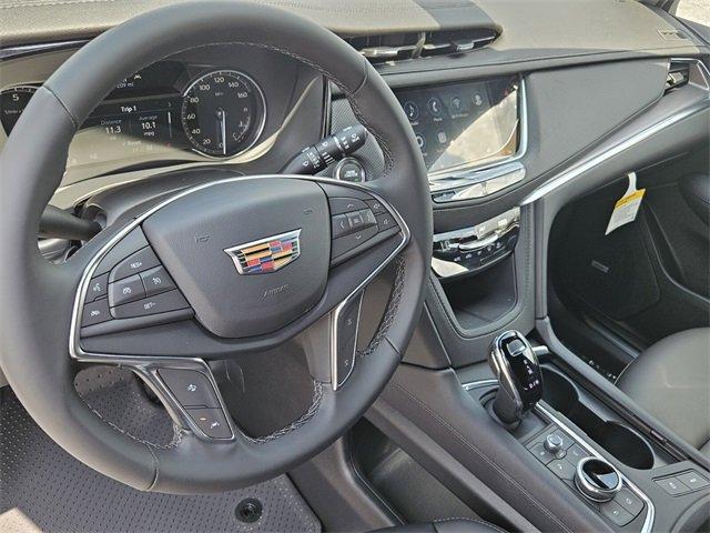 new 2025 Cadillac XT5 car, priced at $48,030