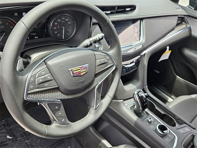 new 2025 Cadillac XT5 car, priced at $64,814