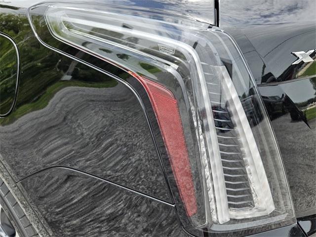 new 2025 Cadillac XT5 car, priced at $64,814