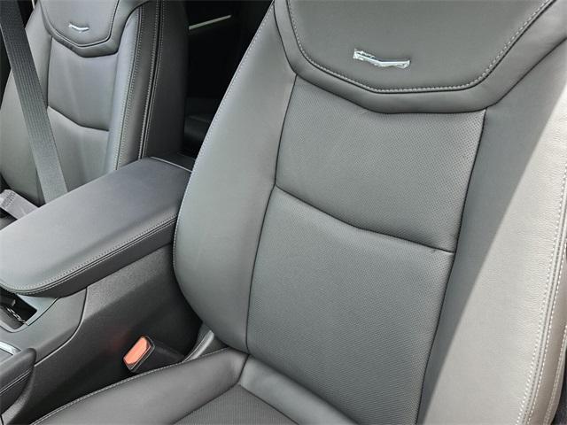 new 2025 Cadillac XT5 car, priced at $64,814