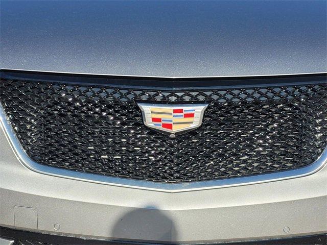 used 2024 Cadillac XT6 car, priced at $50,498