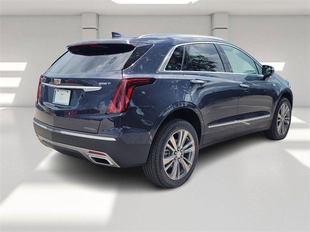 new 2024 Cadillac XT5 car