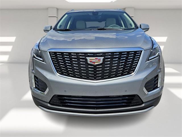 new 2025 Cadillac XT5 car, priced at $56,140