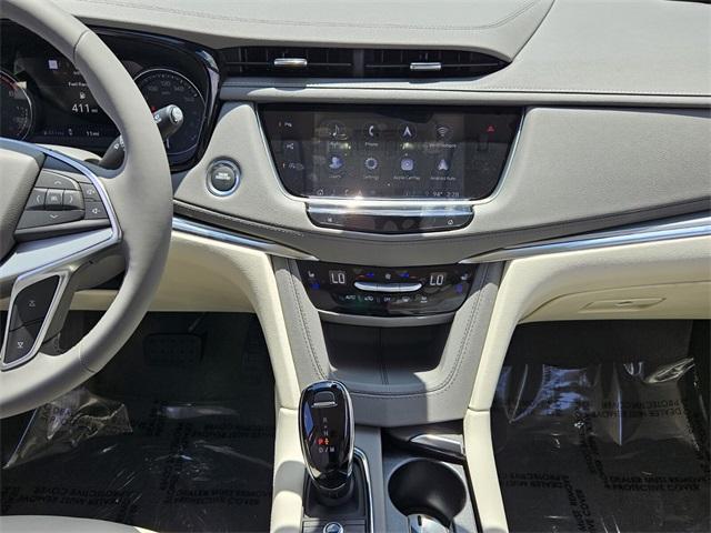 new 2025 Cadillac XT5 car, priced at $56,140