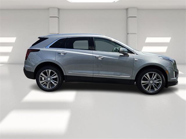 new 2025 Cadillac XT5 car, priced at $56,140