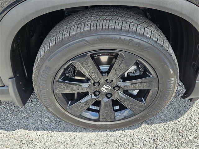 used 2025 Honda Pilot car, priced at $51,799