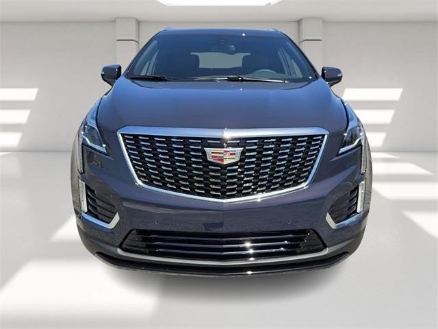new 2025 Cadillac XT5 car, priced at $45,315