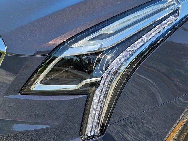 new 2025 Cadillac XT5 car, priced at $45,315