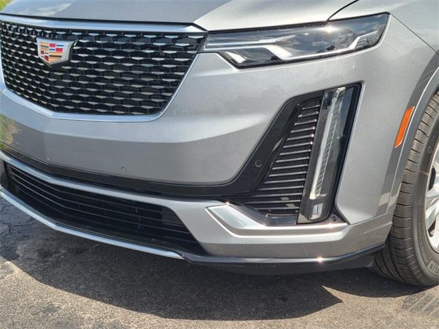 new 2025 Cadillac XT6 car, priced at $48,690