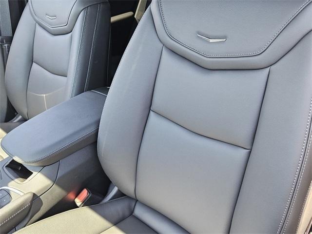 new 2025 Cadillac XT6 car, priced at $49,565