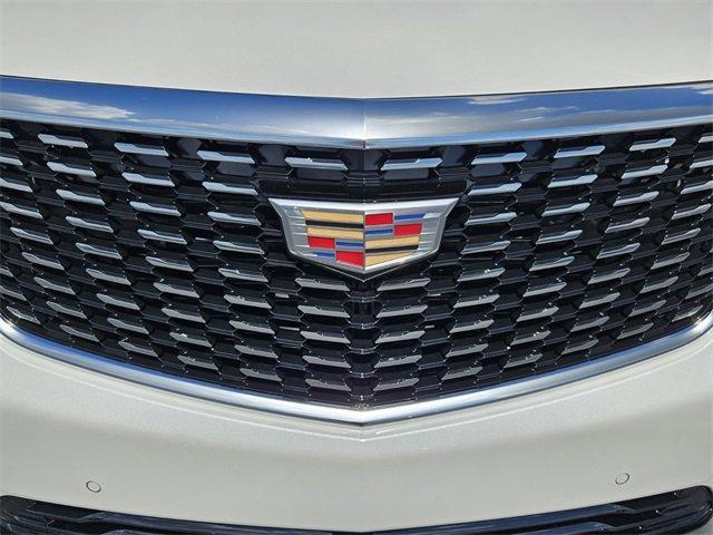 new 2025 Cadillac XT5 car, priced at $46,015