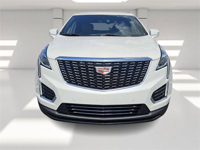 new 2025 Cadillac XT5 car, priced at $46,015