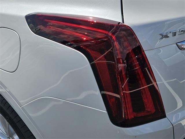 new 2025 Cadillac XT5 car, priced at $46,015