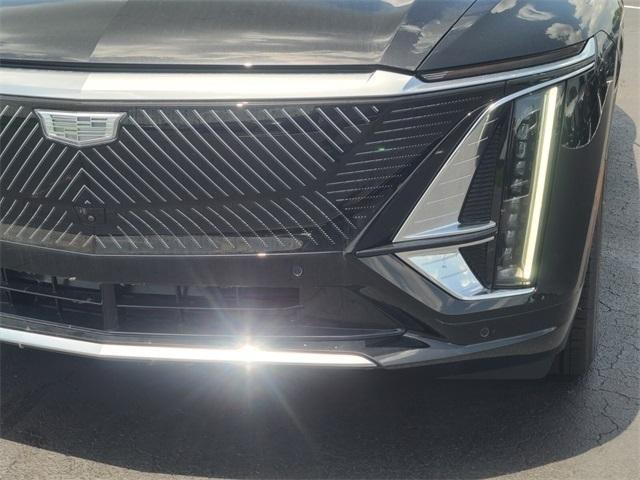 new 2025 Cadillac LYRIQ car, priced at $62,115