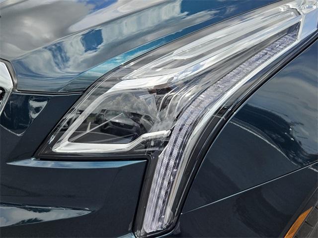 new 2025 Cadillac XT5 car, priced at $53,990