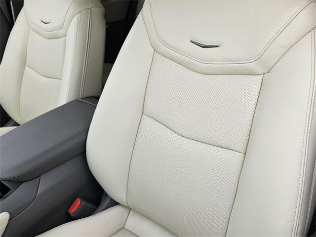 new 2025 Cadillac XT5 car, priced at $60,090