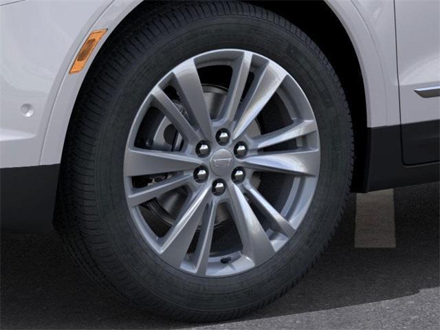 new 2025 Cadillac XT5 car, priced at $60,090