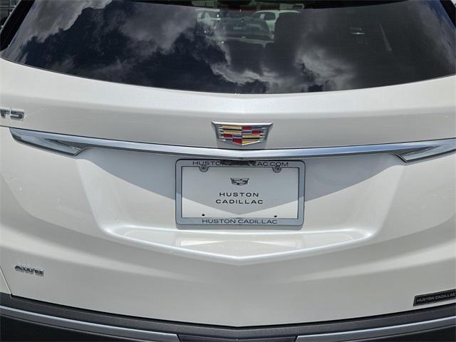 new 2025 Cadillac XT5 car, priced at $60,090