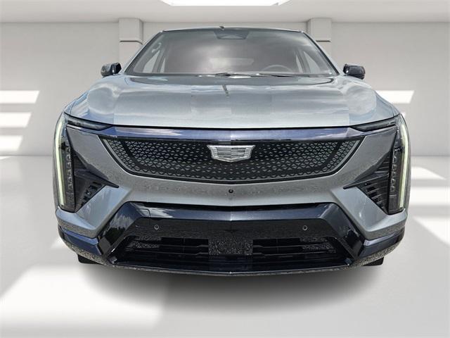 new 2025 Cadillac OPTIQ car, priced at $53,615