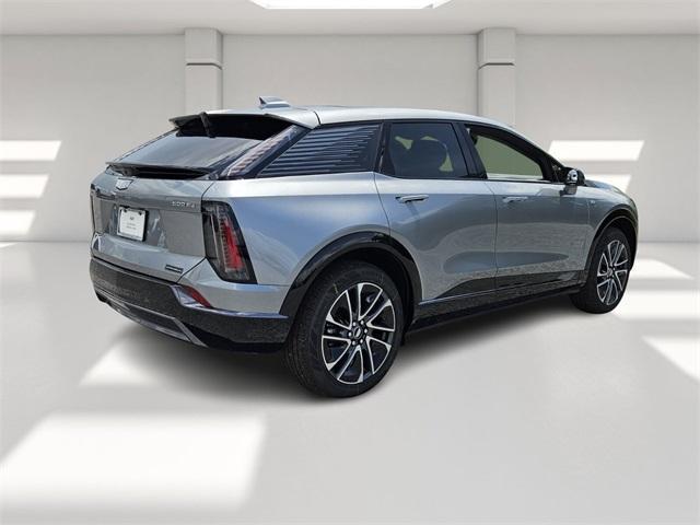 new 2025 Cadillac OPTIQ car, priced at $53,615