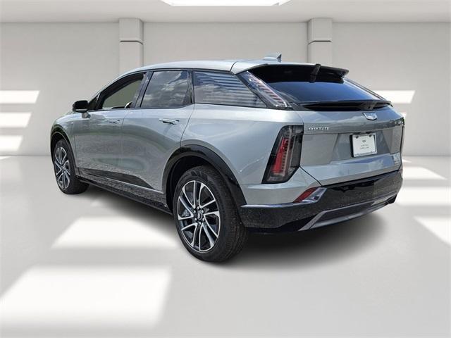 new 2025 Cadillac OPTIQ car, priced at $53,615