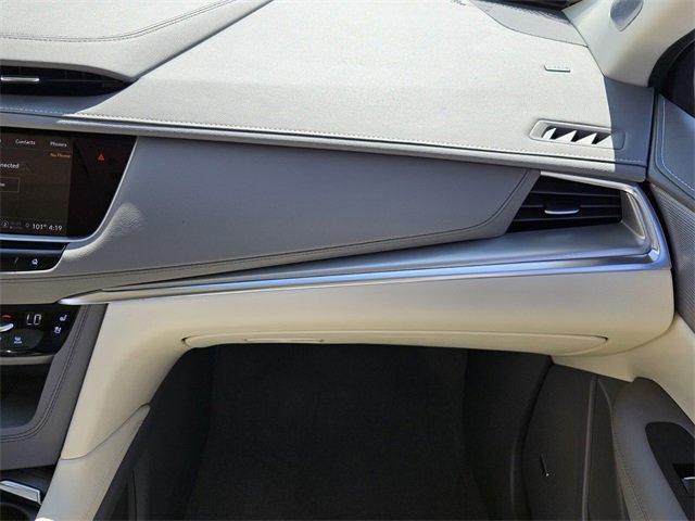 used 2024 Cadillac XT5 car, priced at $43,997