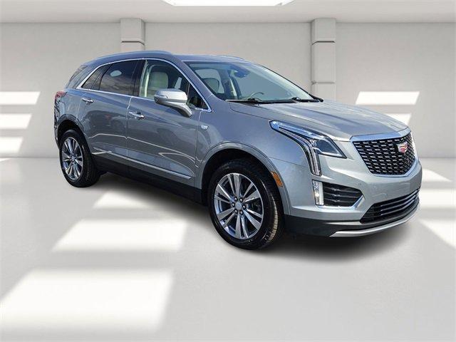 used 2024 Cadillac XT5 car, priced at $43,997
