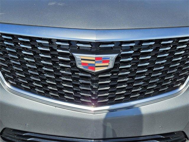 used 2024 Cadillac XT5 car, priced at $43,997