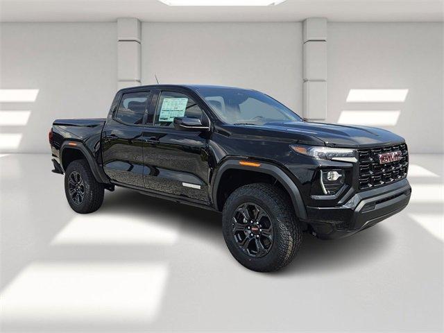 new 2025 GMC Canyon car, priced at $39,590