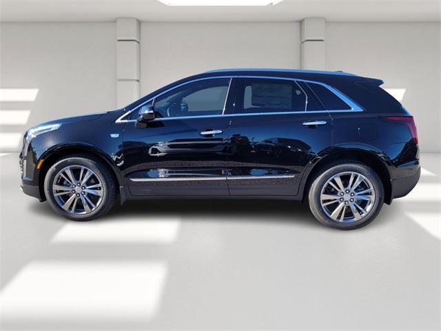 new 2025 Cadillac XT5 car, priced at $53,815