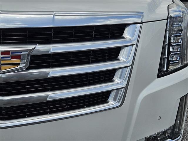 used 2019 Cadillac Escalade car, priced at $37,323