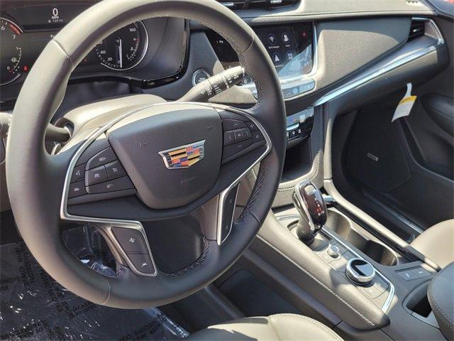 new 2024 Cadillac XT5 car, priced at $41,369