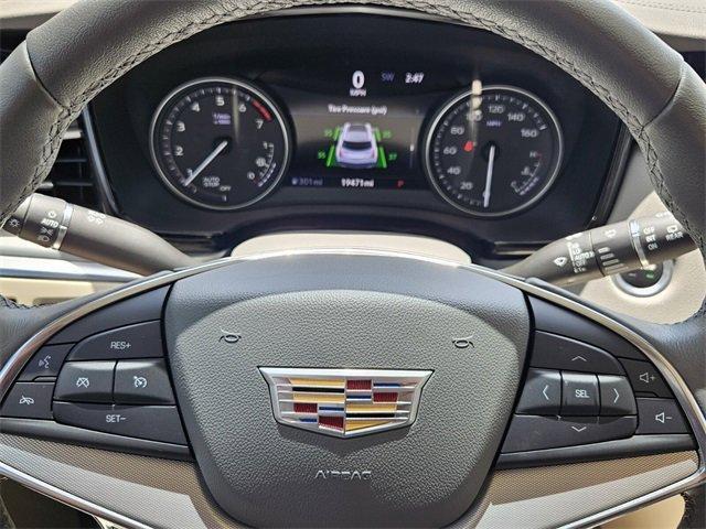 used 2022 Cadillac XT5 car, priced at $32,877